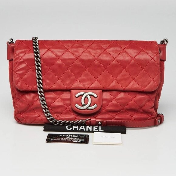 Chanel Red Iridescent Calfskin Leather Chain Large Crossbody Bag - Picture 2 of 10